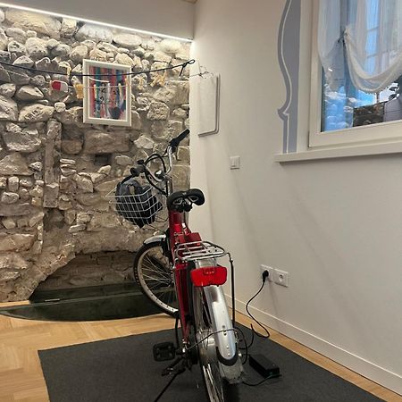 La Piccola Casa Al Lago - Intera Casa Con 3 Camere E 2 Box Сало Екстер'єр фото
