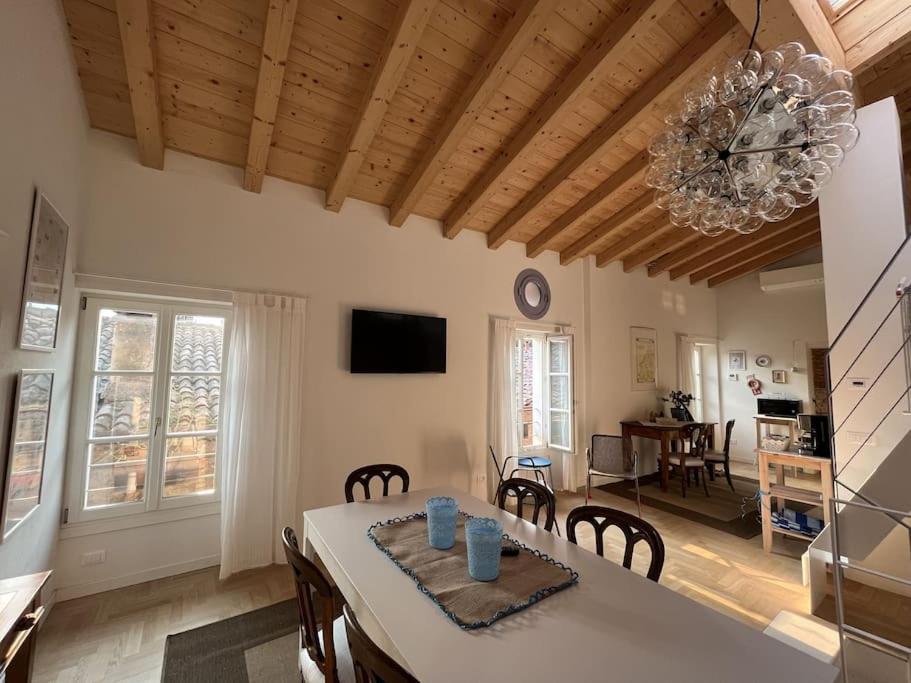La Piccola Casa Al Lago - Intera Casa Con 3 Camere E 2 Box Сало Екстер'єр фото