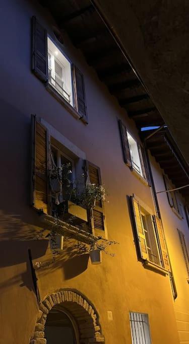 La Piccola Casa Al Lago - Intera Casa Con 3 Camere E 2 Box Сало Екстер'єр фото